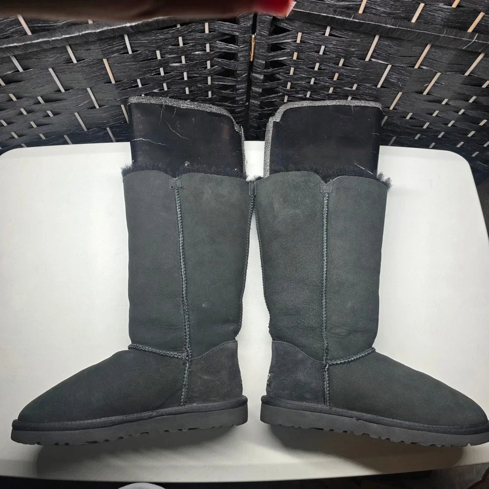 UGG Australia Bailey Button Triplet Black Suede Sheepskin Tall Boots 1873 Size 7